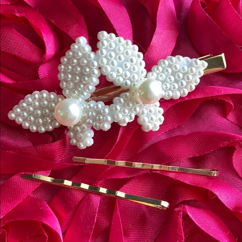 NEW 2019 WHITE PEARL HAIR CLIP BUTTERFLY